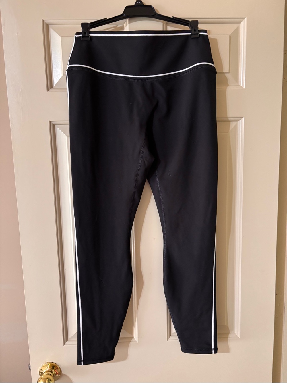 Fabletics The No-Seam PureLuxe TLC Leggings